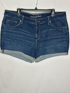 Like New Universal Thread Blue Rolled-Hem Midi Denim Shorts